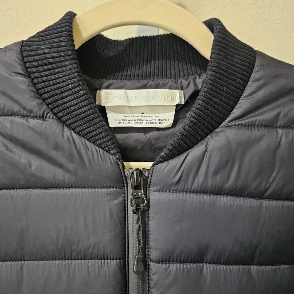 Outerknown Men's Evolution Black Ribbed Collar Zi… - image 4